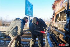 北京油罐车爆炸 滚滚浓烟、火焰高达数十米(4)