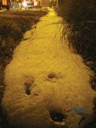 油罐车车头自燃 大爆炸一触即发