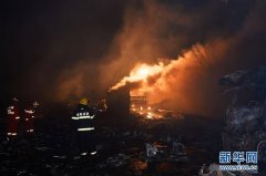 京港澳高速爆炸货车车主无危化品运输资质