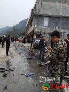 苍南分水关路段一辆油罐车失控连续碰撞多辆车