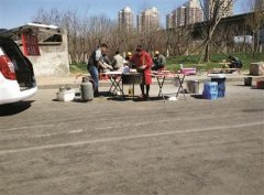 不具备经营条件也不具备营业资质 “马路餐桌”亟待治理