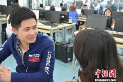 5国81名留学生在贵州参加“汉语四六级考试”(图