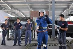 媒体：他不到50岁成解放军最年轻战区司令 靠的