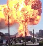 俄罗斯新西伯利亚加油站储油罐发生爆炸